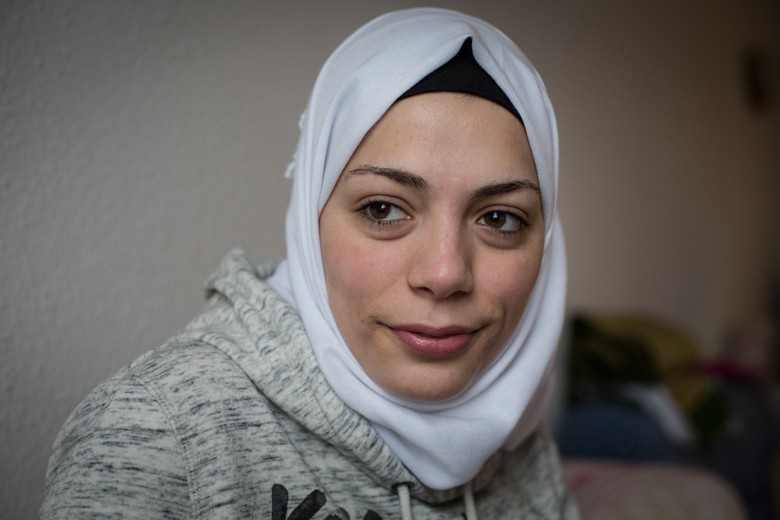 Bild von Ruaa Abu Rashed (17), die in Deutschland die Chance auf ein Medizinstudium hat, die ihr in Damaskus wegen des Krieges verwehrt war.